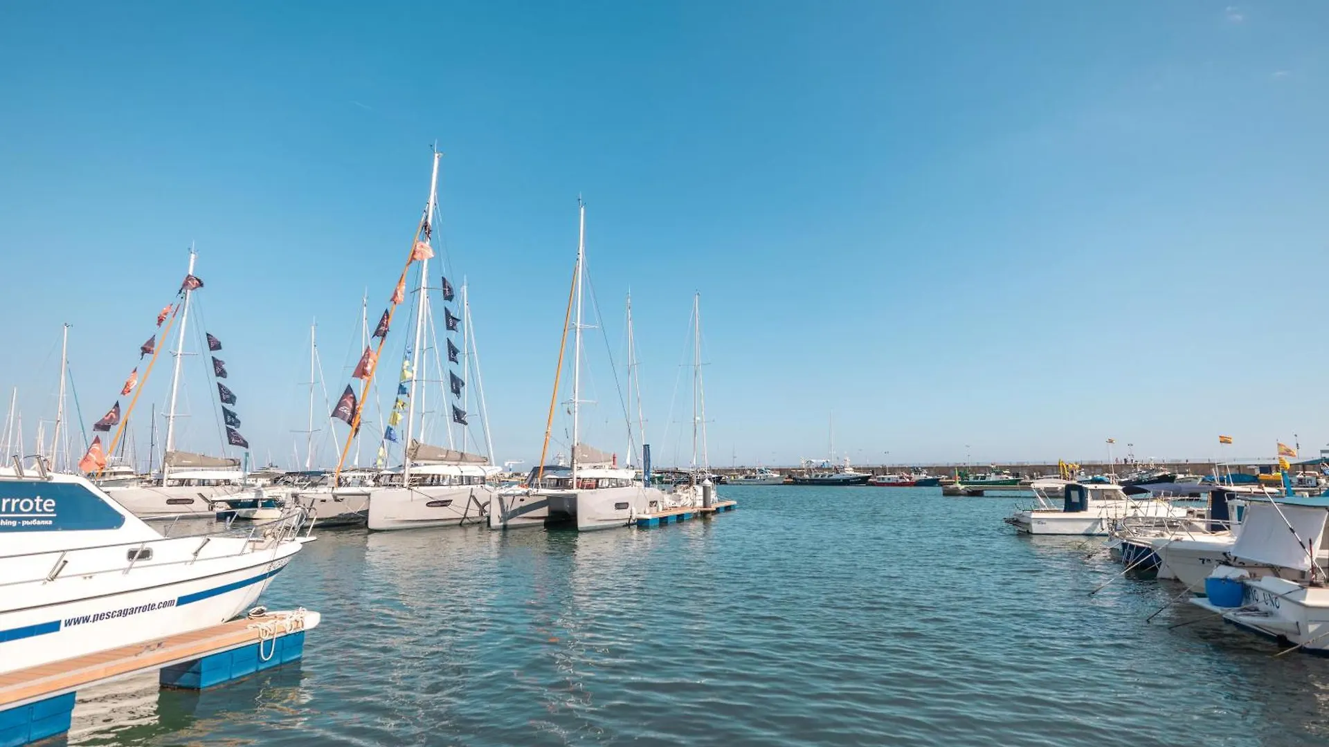 Barco Sea Bandit Cambrils Botel